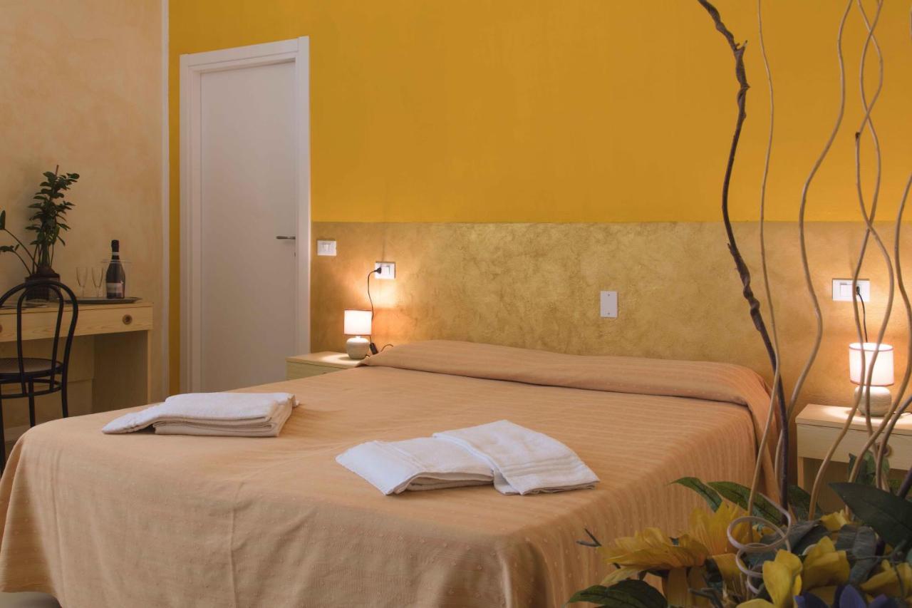 Hotel Il Ponte Чечина Екстер'єр фото